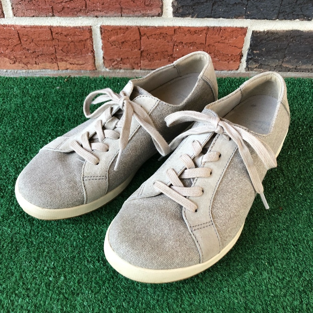 Dansko Olisa Sneaker - Picture 1 of 9